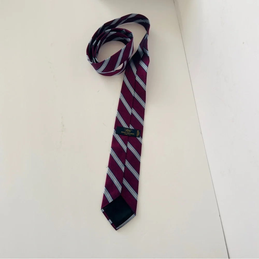Brooks Brothers elegant tie